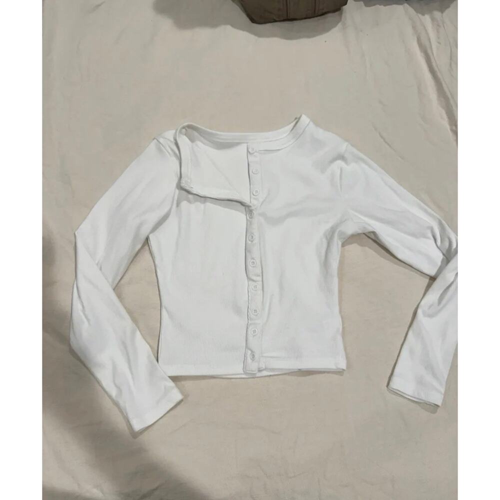 White Ribbed Button Front Long Sleeve Top Size Small - Picture 4 of 9